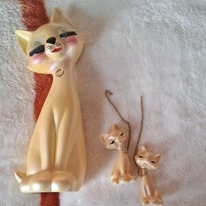 Charming Vintage Long Eyelash  Cat Figurine Set. Made In JAPAN. 60s.